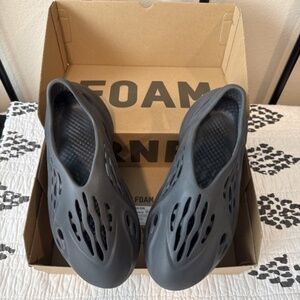 adidas Yeezy Foam Runner Onyx Men's Size 12